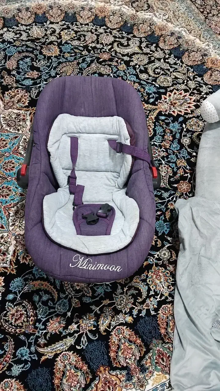 کریر و تشک|اسباب و اثاث بچه|اسلام‌‌آباد غرب, |دیوار