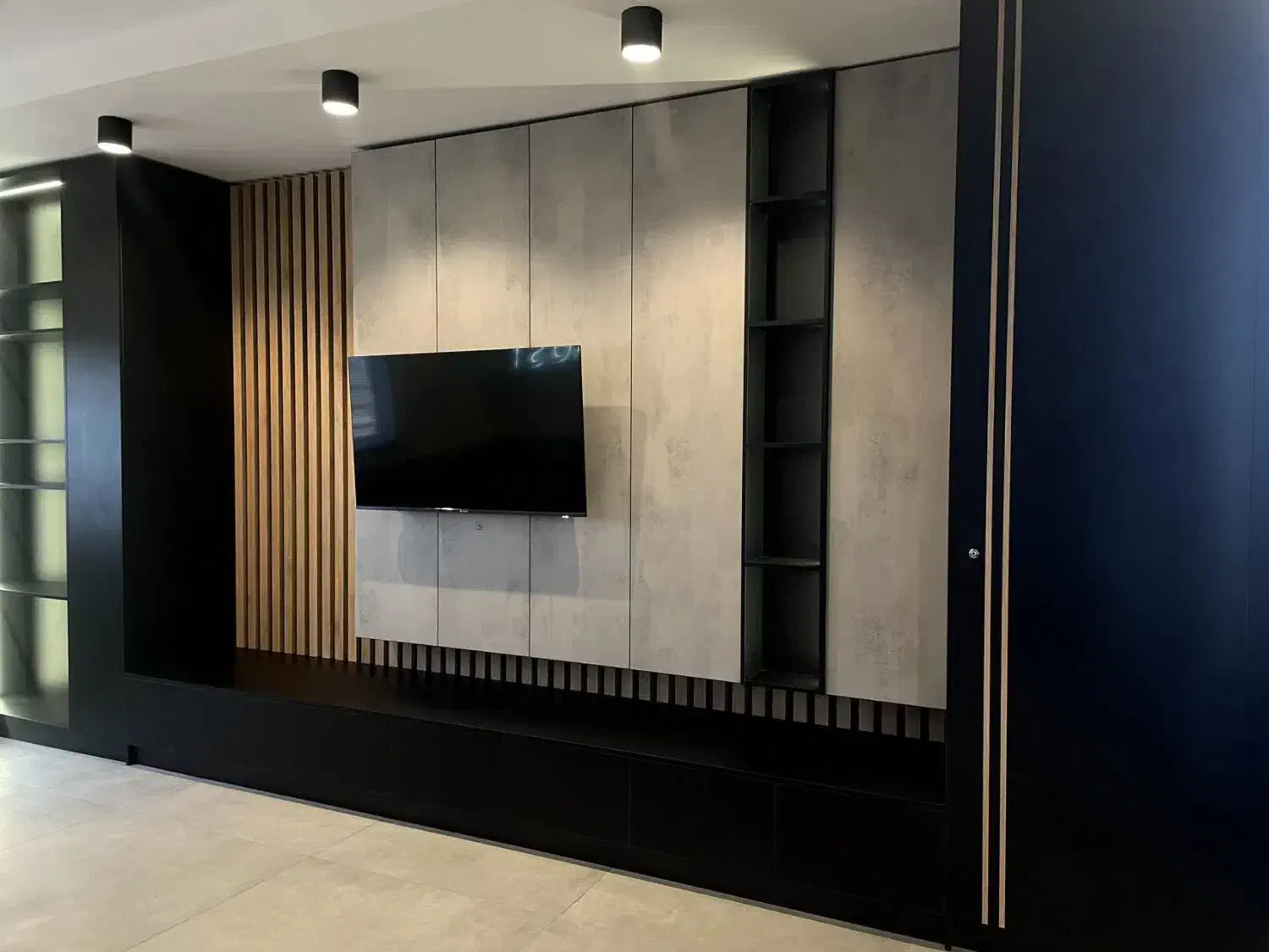 نیازمند نیرو نقاش|استخدام معماری، عمران و ساختمانی|کرمان, |دیوار