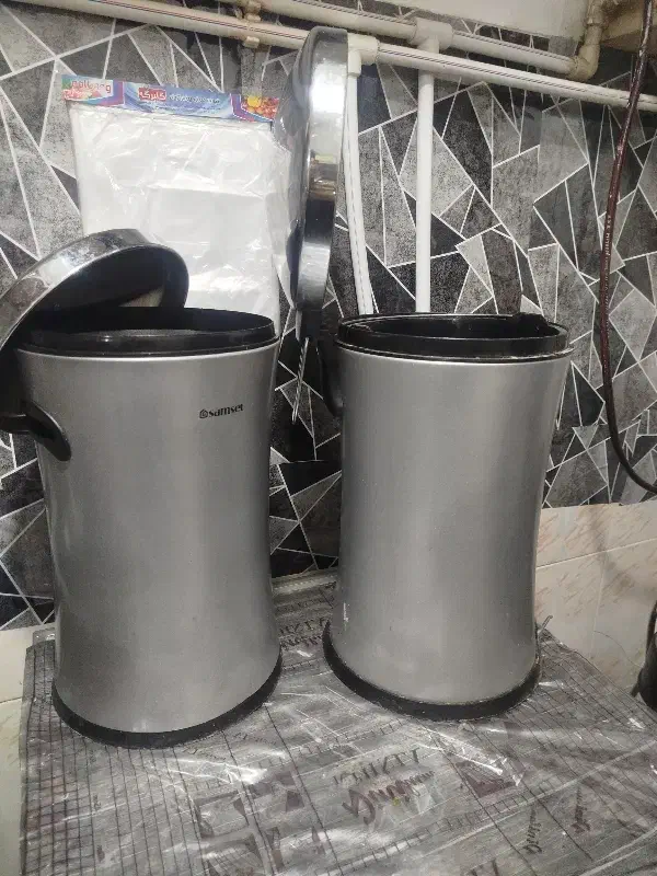 سطل زباله و سطل برنج و حبوبات|ظروف نگهدارنده، پلاستیکی، یکبارمصرف|مشهد, امیر المومنین|دیوار