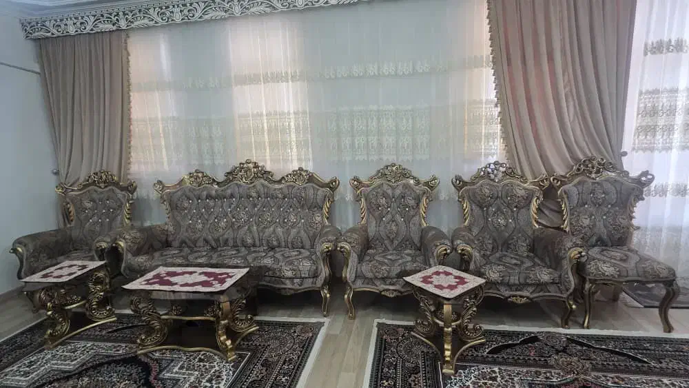 مبل سلطنتی ۹ نفره با جلو مبلی چوب راش|مبلمان خانگی و میز عسلی|شوط, |دیوار