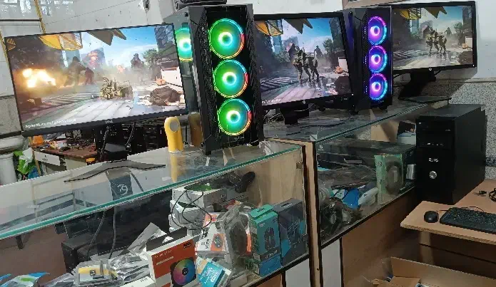 تعویض کیس معمولی با گیمینگ مانیتور ارتقا کامپیوتر|قطعات و لوازم جانبی رایانه|قم, نوبهار|دیوار