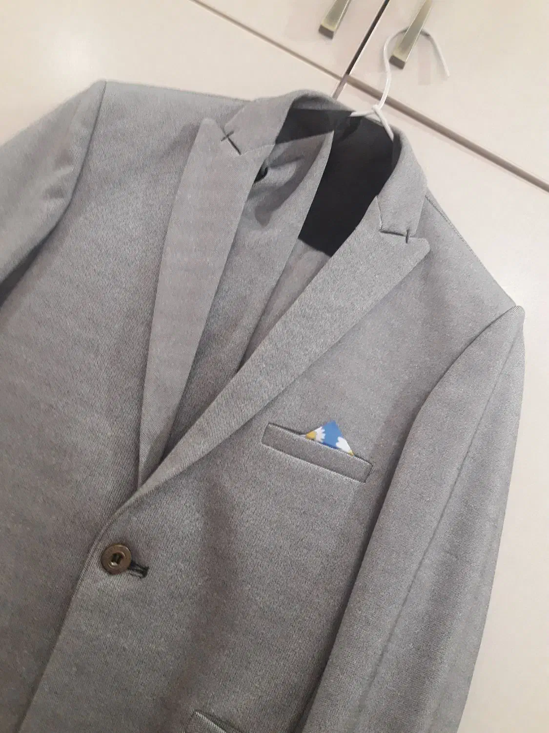 کت وشلواربچگانه|کفش و لباس بچه|رشت, پیرسرا|دیوار