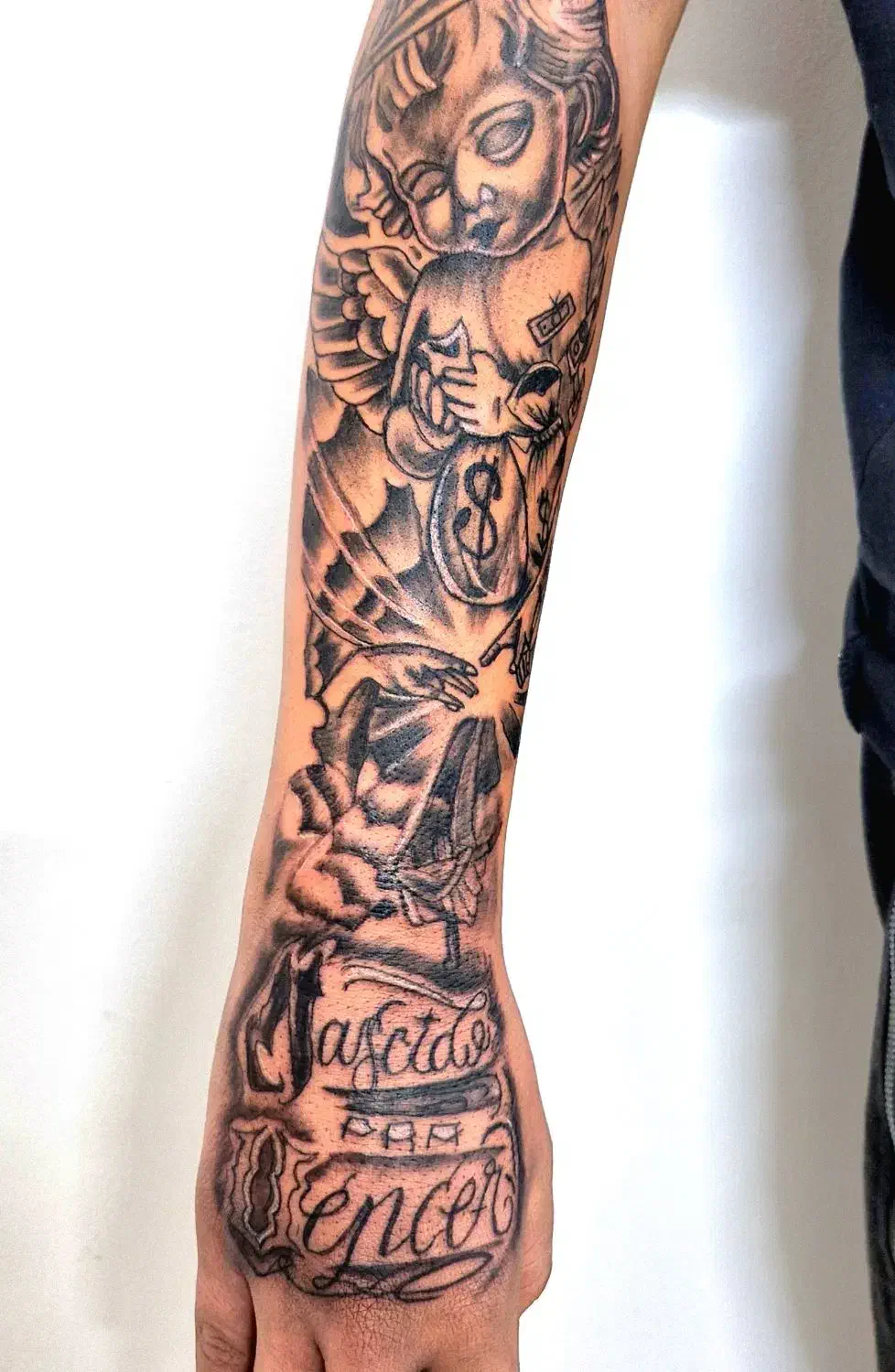 انجام کلیه خدمات تتو بدن با ۴۰ درصد تخفیف|خدمات آرایشگری و زیبایی|شیراز, پودنک|دیوار