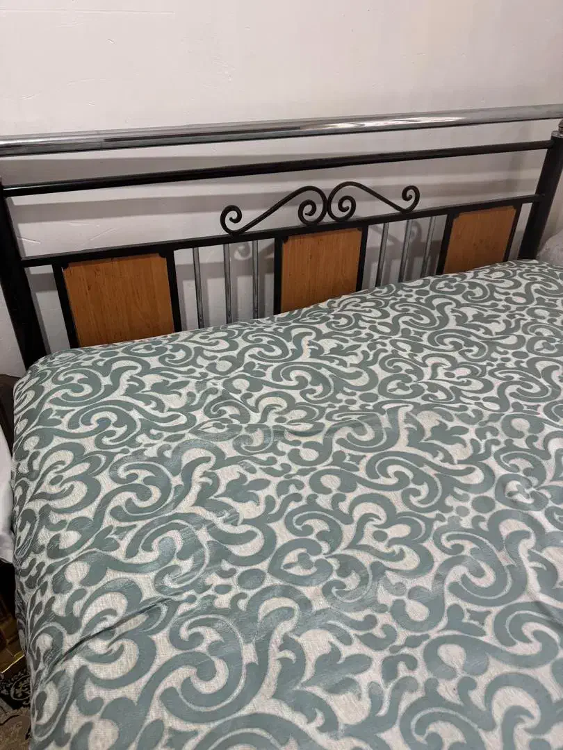 تخت خواب یک و دو نفره|تخت و سرویس خواب|بم, |دیوار