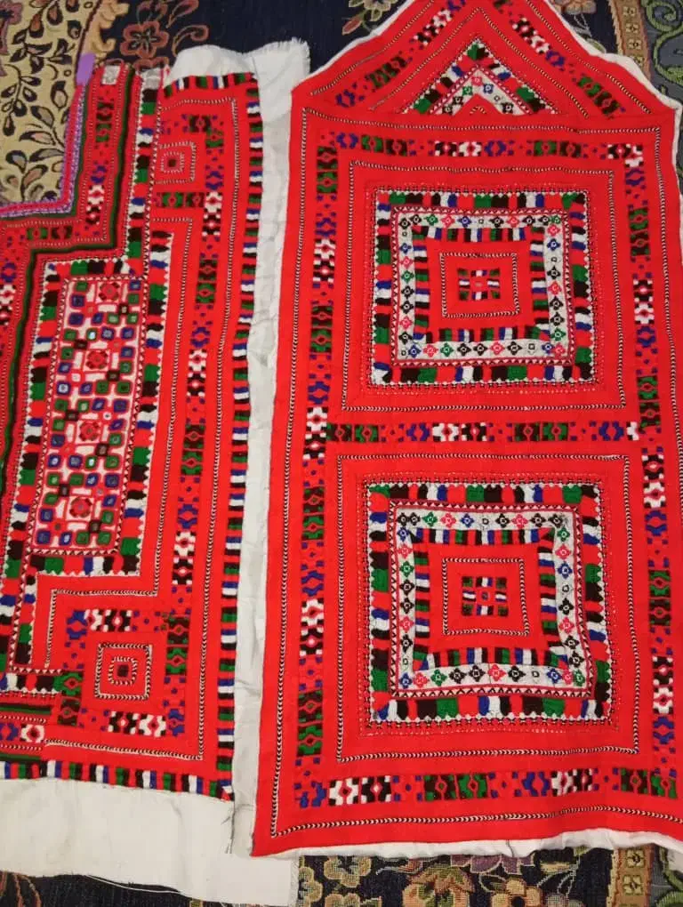 زیه استین دمن دوچ|لباس|دامن, |دیوار