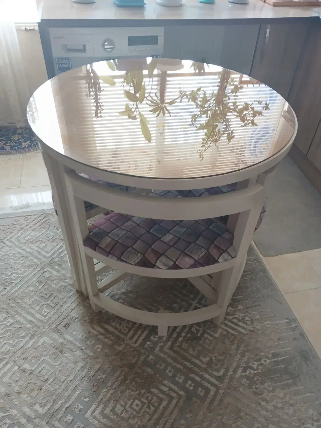 یک دست مبل ۷ یک دست میزناهار خوری ۴ نفره کم جا|مبلمان خانگی و میز عسلی|کرج, گلدشت|دیوار