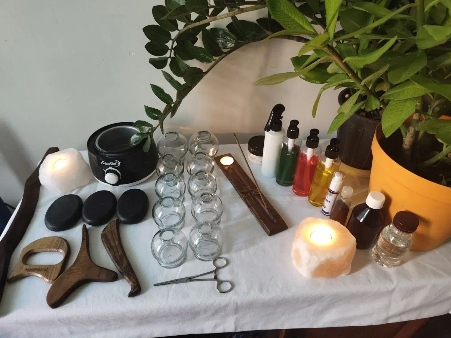 انواع خدمات ماساژ و حجامت در منزل(مازندران)|خدمات آرایشگری و زیبایی|قائم‌شهر, |دیوار