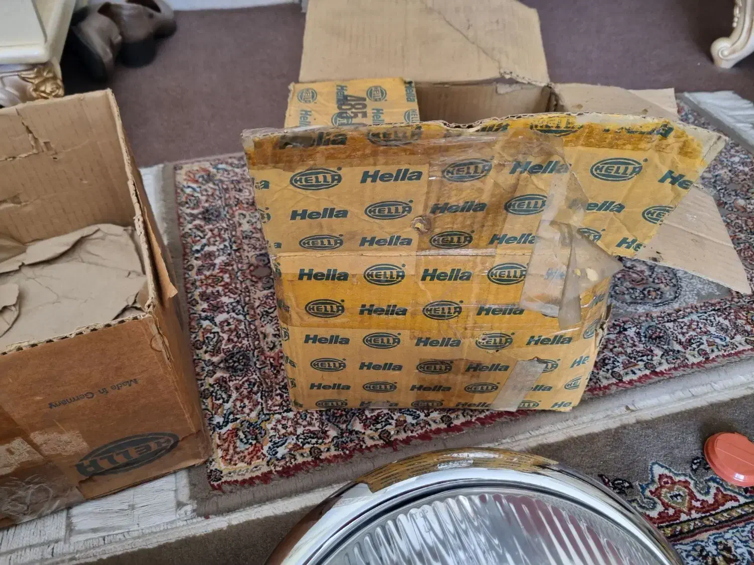 یک جفت چراغ جلو بنز ده تن آلمان اصل هلا آلمان|قطعات یدکی و لوازم جانبی|شیراز, بریجستون|دیوار