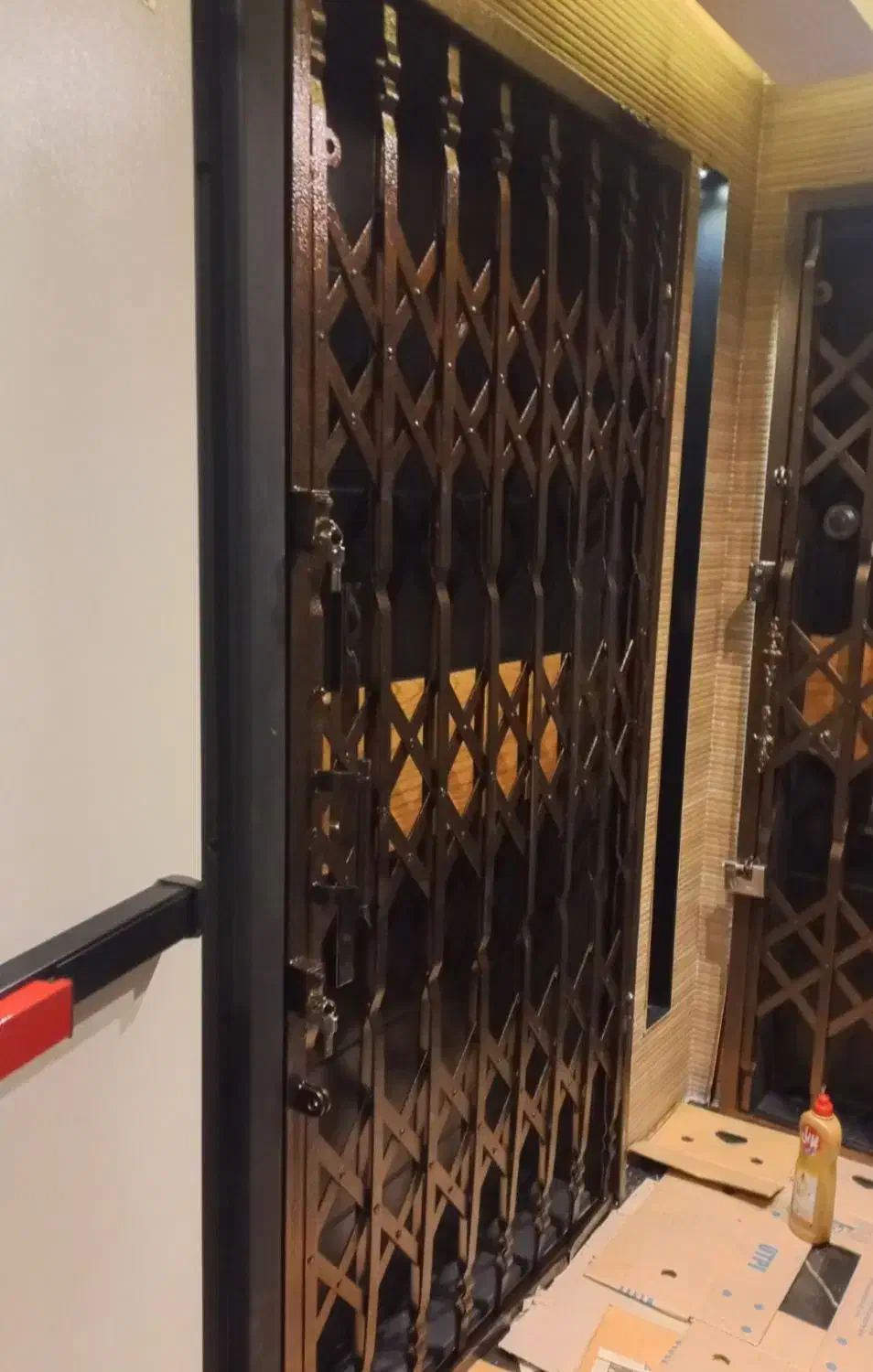 حفاظ آکاردئونی اپارتمان پنجره تراس|مصالح و تجهیزات ساختمان|تهران, جنت‌آباد جنوبی|دیوار