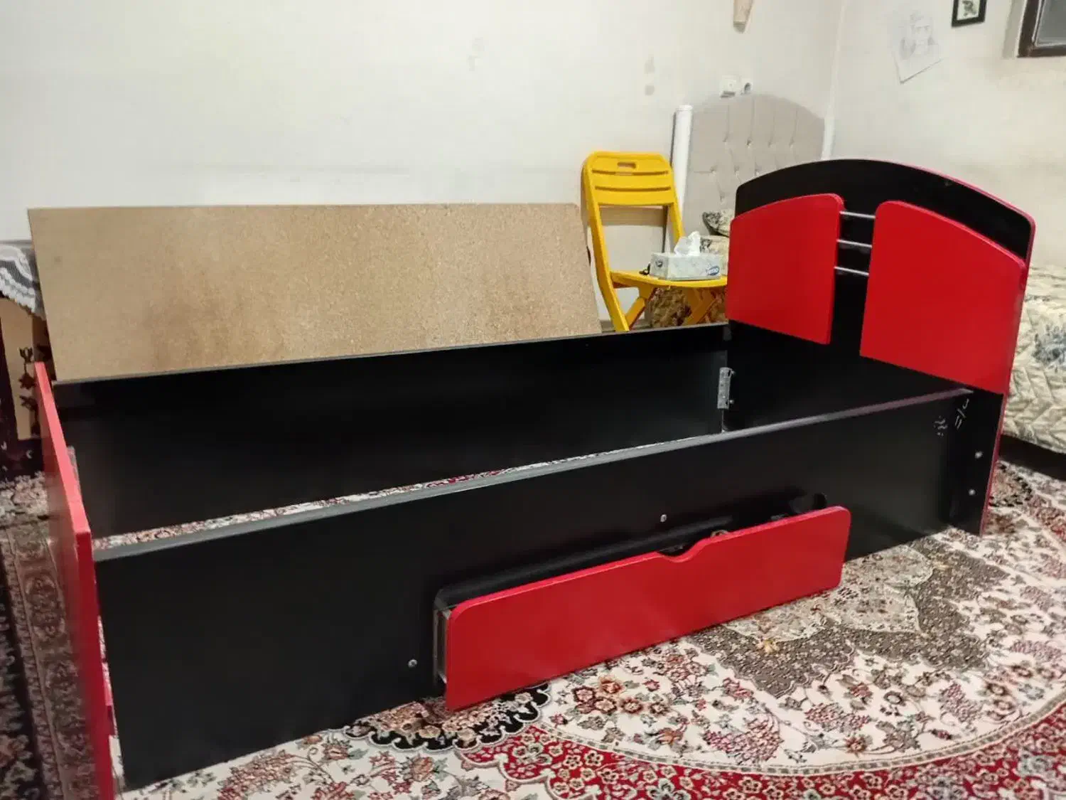 تخت یک نفره چوبی|تخت و سرویس خواب|بیرجند, |دیوار