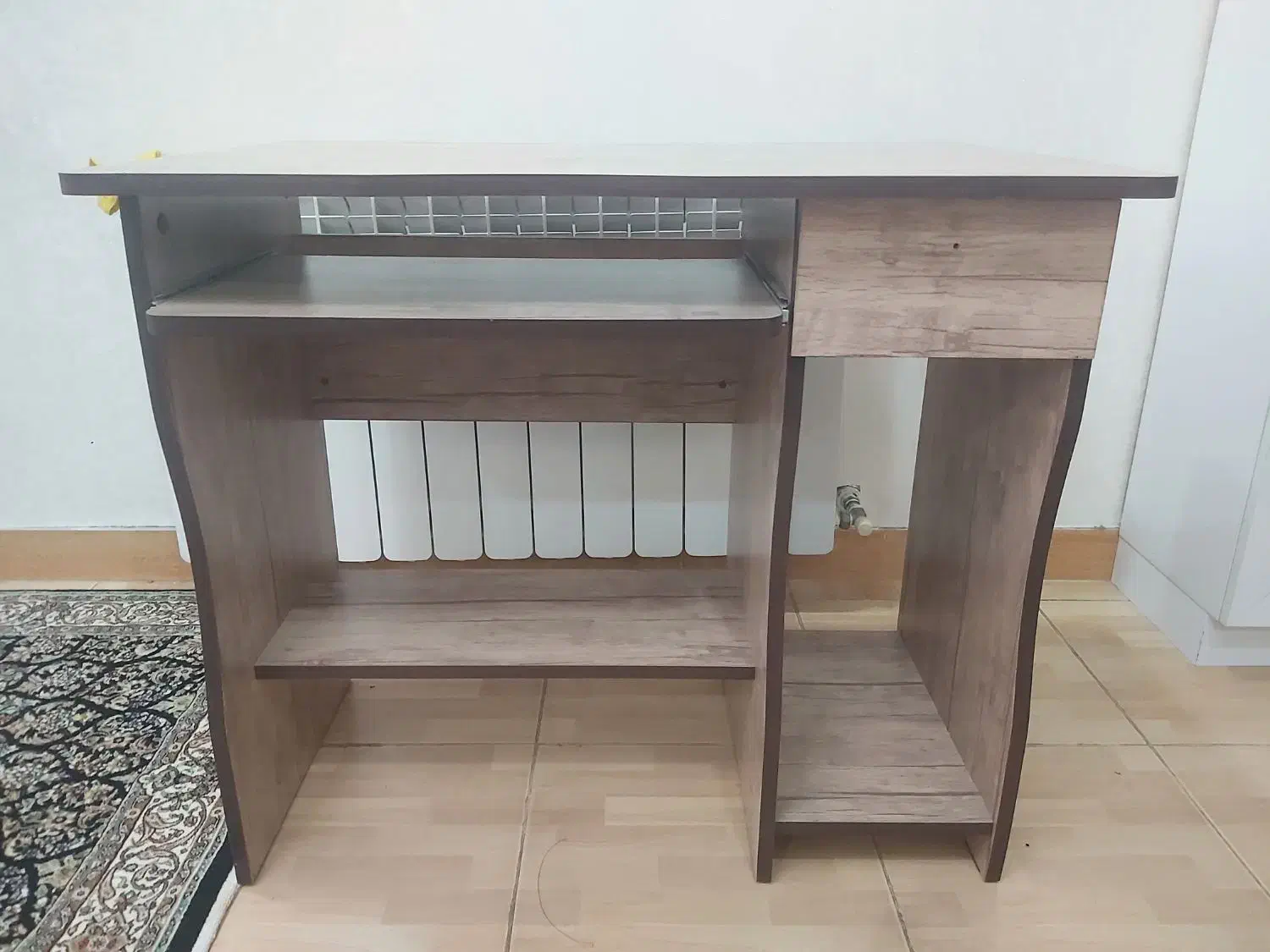 میزتحریر|میز تحریر و کامپیوتر|رشت, چله خانه|دیوار