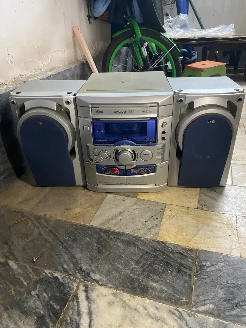 ظبط و رادیو ال جی قدیمی اصل|سیستم صوتی خانگی|لولمان, |دیوار