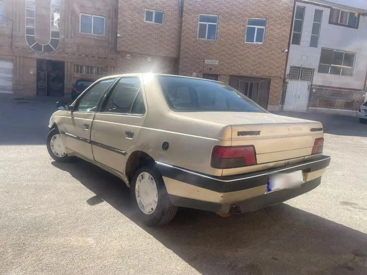 پژو 405 GLX بژ|خودرو سواری و وانت|اصفهان, بوستان ناژوان|دیوار