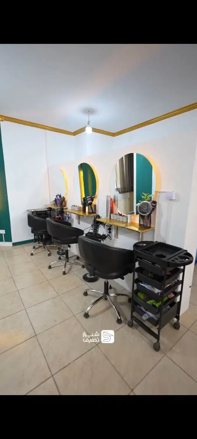 اجاره و درصدی سالن زیبایی|آرایشگاه و سالن‌های زیبایی|شیراز, تحویلی|دیوار