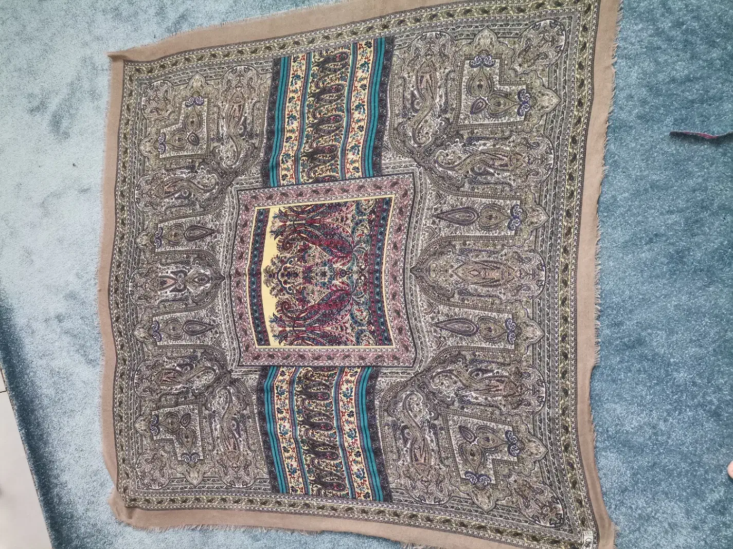 شال و روسری|لباس|شیراز, کوی آزادگان|دیوار