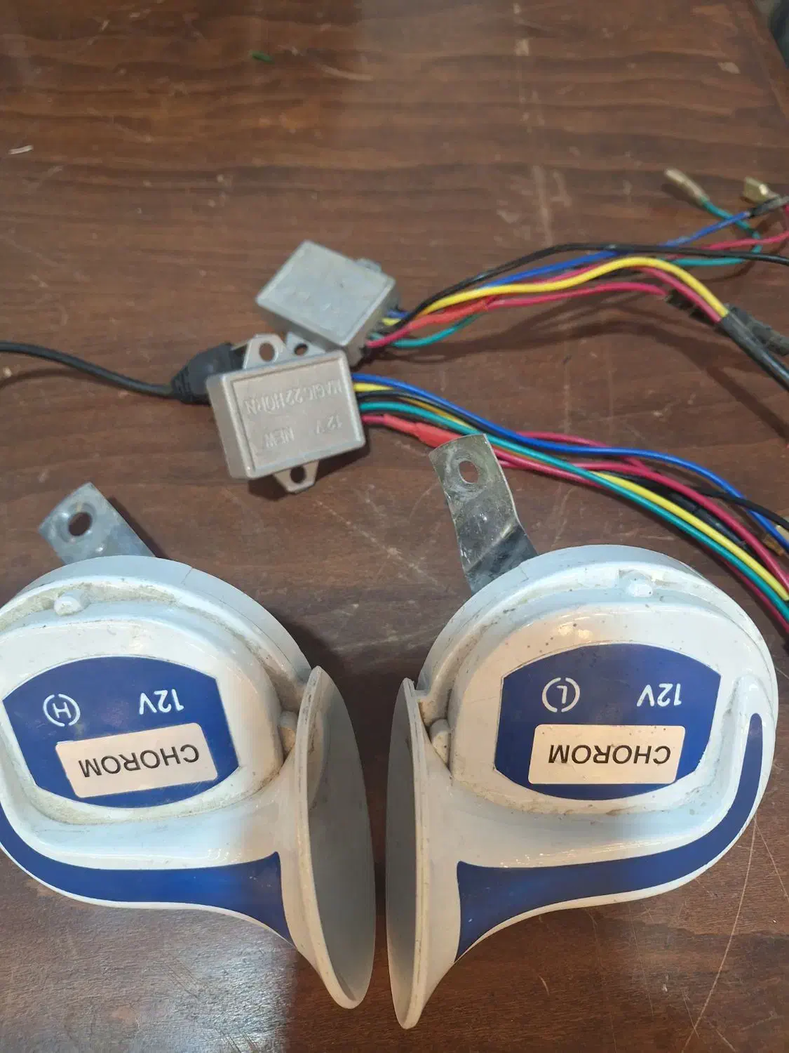 بوق حلزونی ۱۸ صدا و هدلایت پایه H7|قطعات یدکی و لوازم جانبی|نیشابور, شهرک بهداری|دیوار