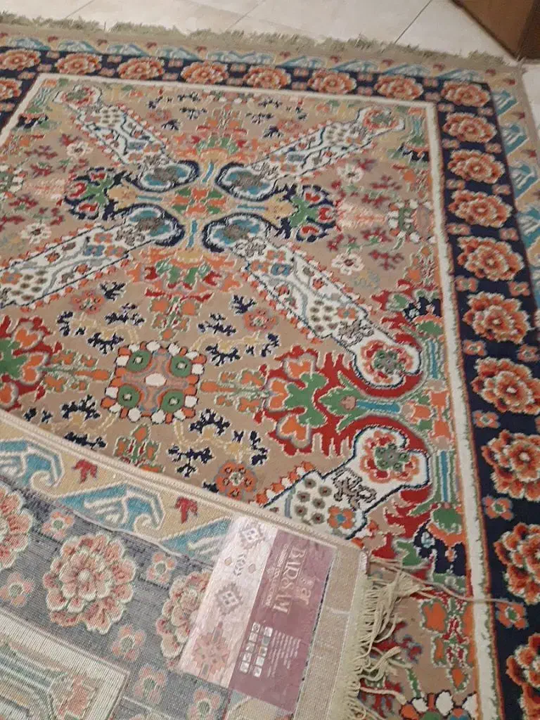 یک جفت فرش همراه با دو قالیچه|فرش|تهران, قزل قلعه|دیوار