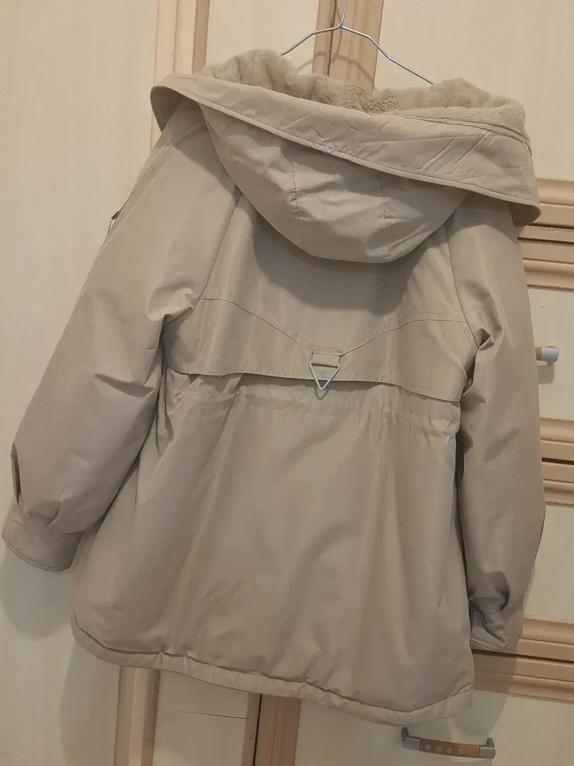 کاپشن کاملاً نو فقط یک‌بار پوشیده شده|لباس|فردوس (خراسان), |دیوار