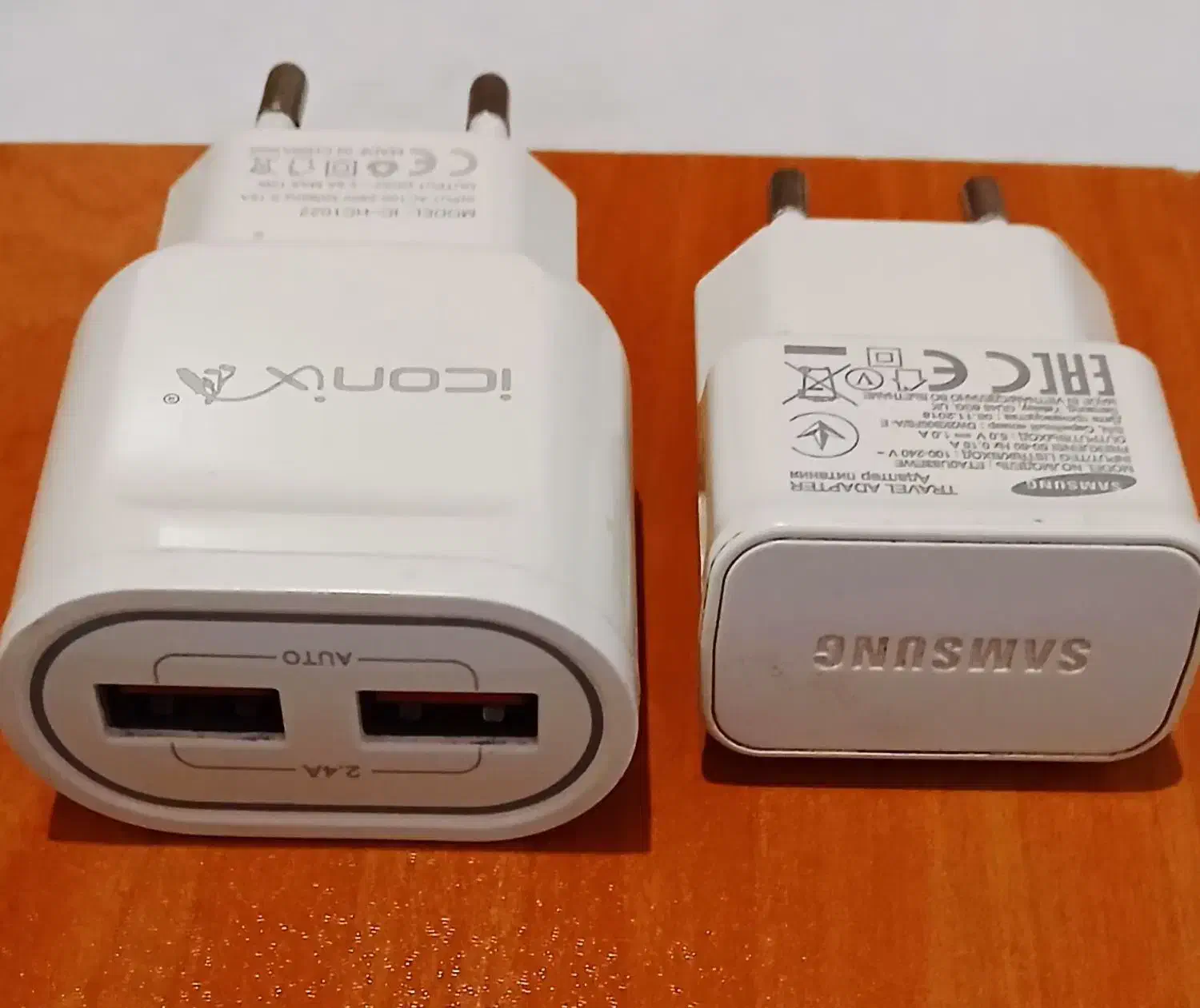 شارژر سامسونگ و آیکونیکس|لوازم جانبی موبایل و تبلت|رشت, چمارسرا|دیوار