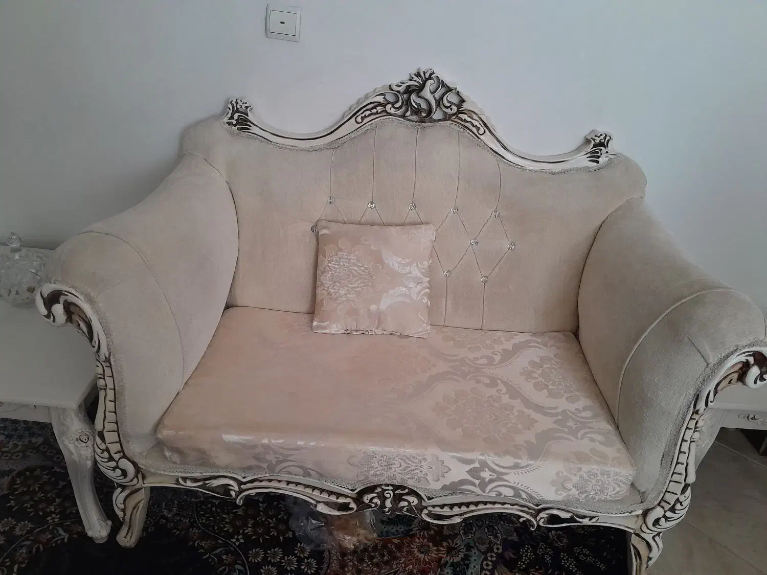 مبل ۷نفره به همراه ۳تاعسلی|مبلمان خانگی و میز عسلی|بومهن, |دیوار