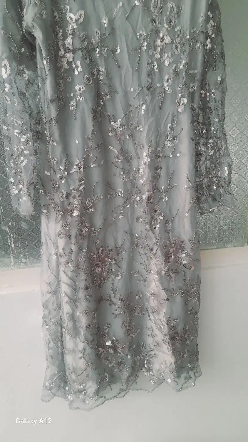 لباس مجلس|لباس|یزد, |دیوار