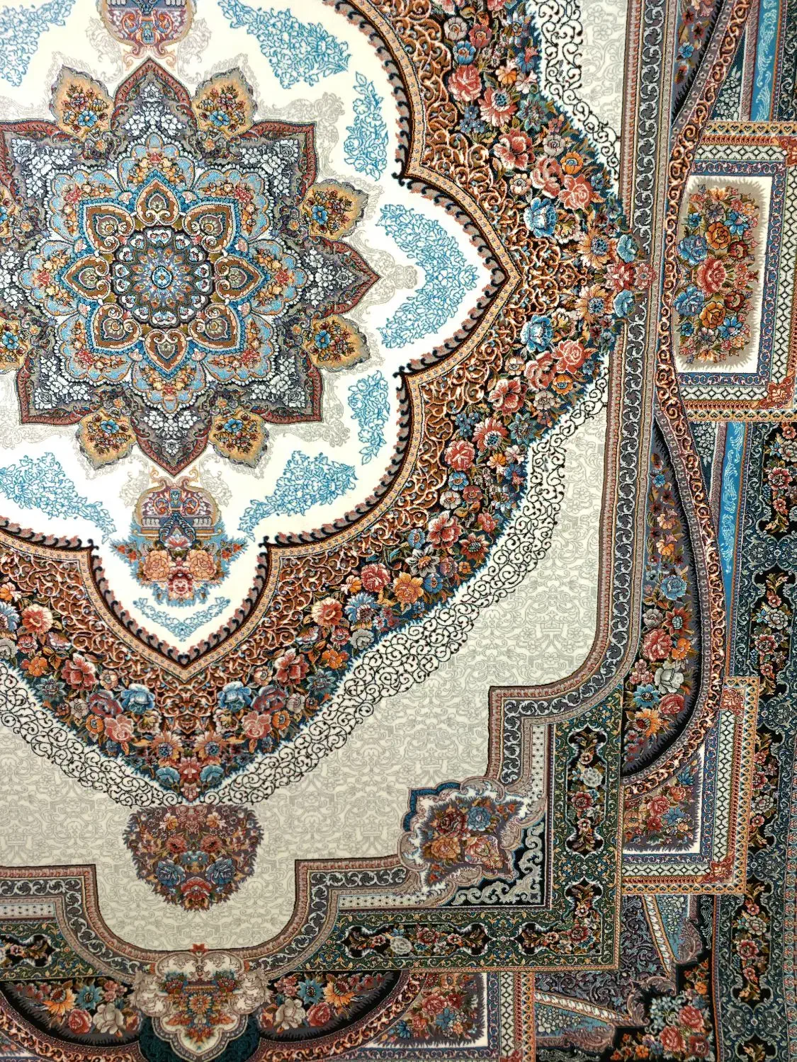 فروش ویژه یکجفت۹متری/۷۰۰شانه تراکم۲۵۵۰/باغ معلق|فرش|اصفهان, همدانیان|دیوار