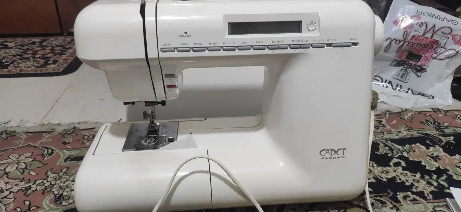 چرخ ژانومه کادت|چرخ خیاطی و ریسندگی|دماوند, گیلاوند|دیوار