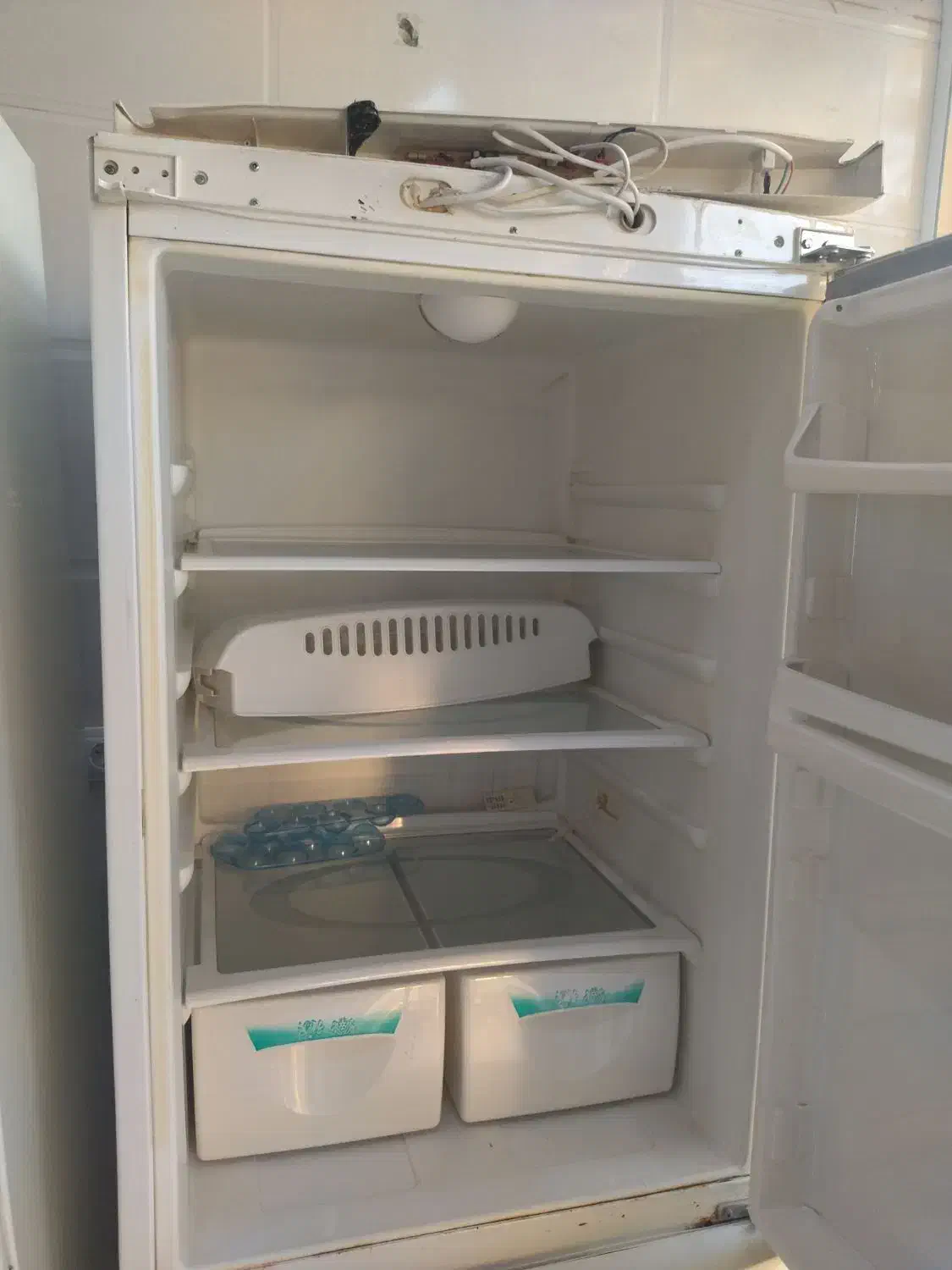 شارژ گاز و تعمیرات انواع یخچال فریزر در محل|خدمات پیشه و مهارت|شیراز, دشت چنار|دیوار