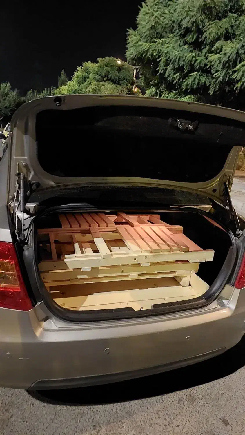 ست چوبی سلحشور|کافیشاپ و رستوران|همدان, |دیوار