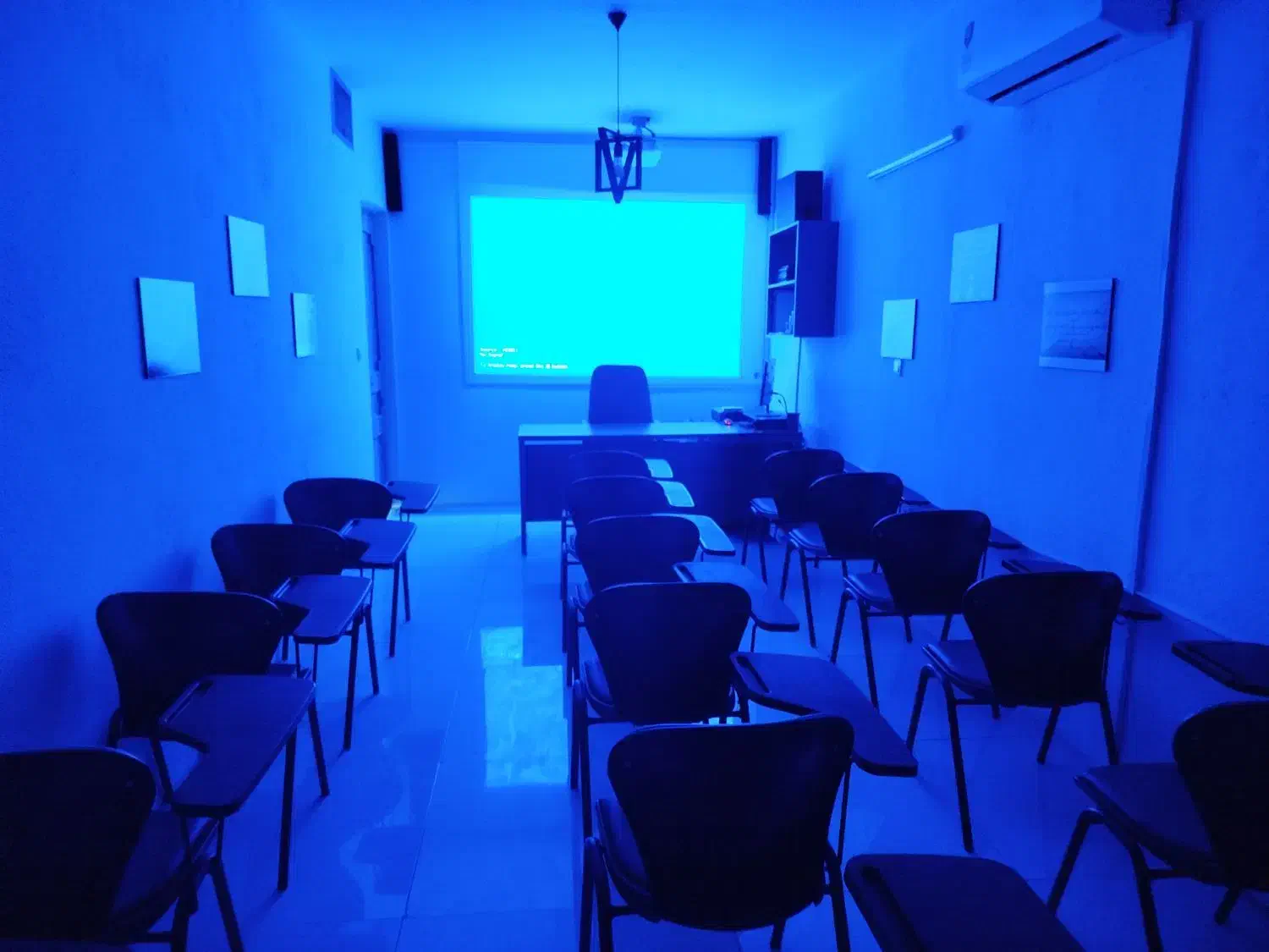 اجاره اتاق آموزش،کنفرانس،ورکشاپ|اجارهٔ کوتاهمدت دفتر کار و فضای آموزشی|مشهد, ده دی|دیوار