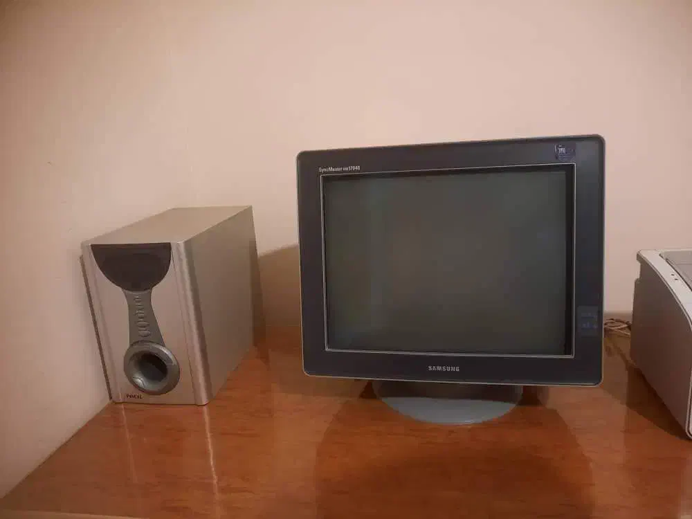 میز کامپیوتر خانگی|میز تحریر و کامپیوتر|خرمآباد, |دیوار