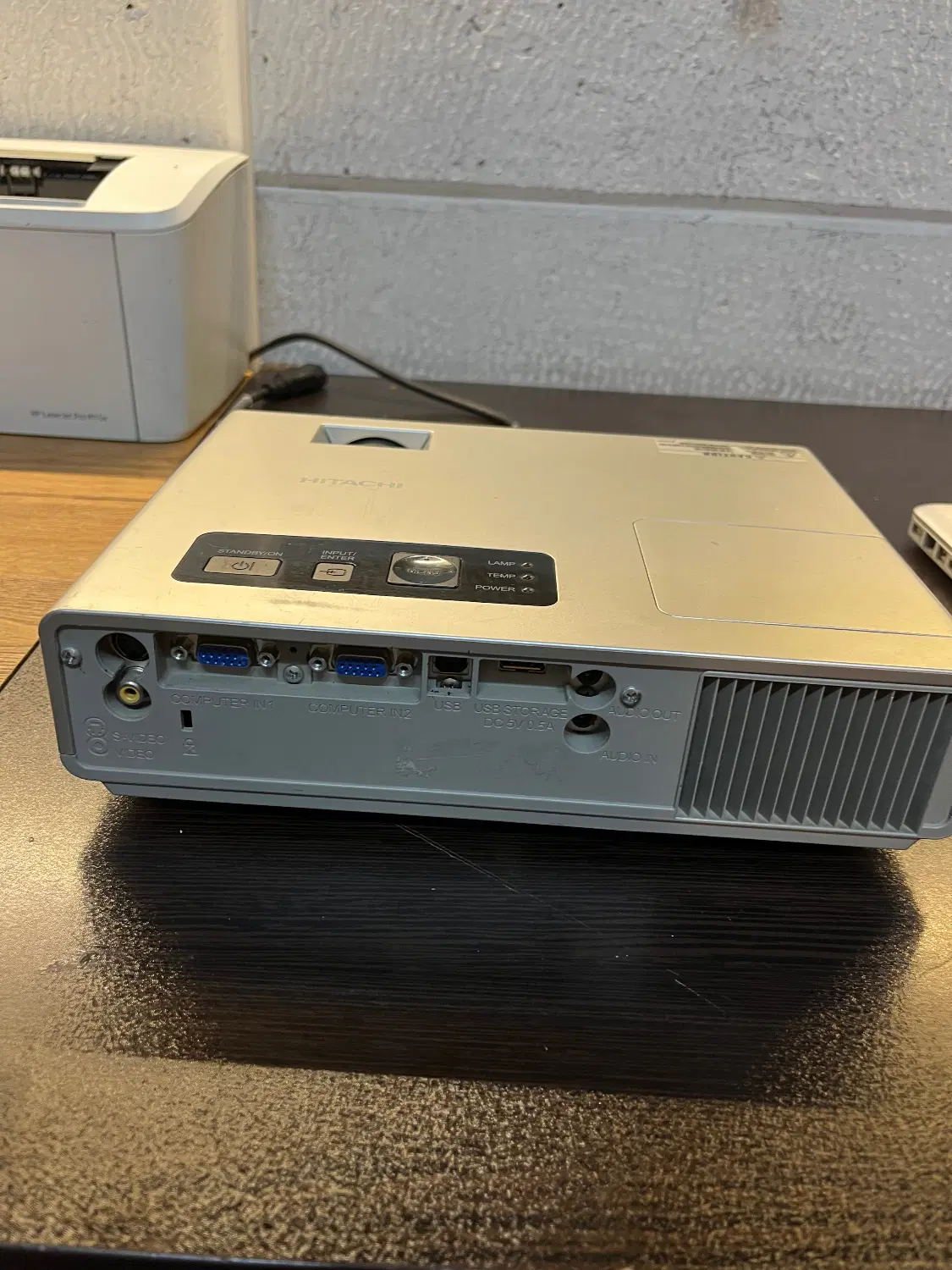 ویدئو پرژکتور هیتاچی    Cpx1|تلویزیون و پروژکتور|تهران, فاطمی|دیوار