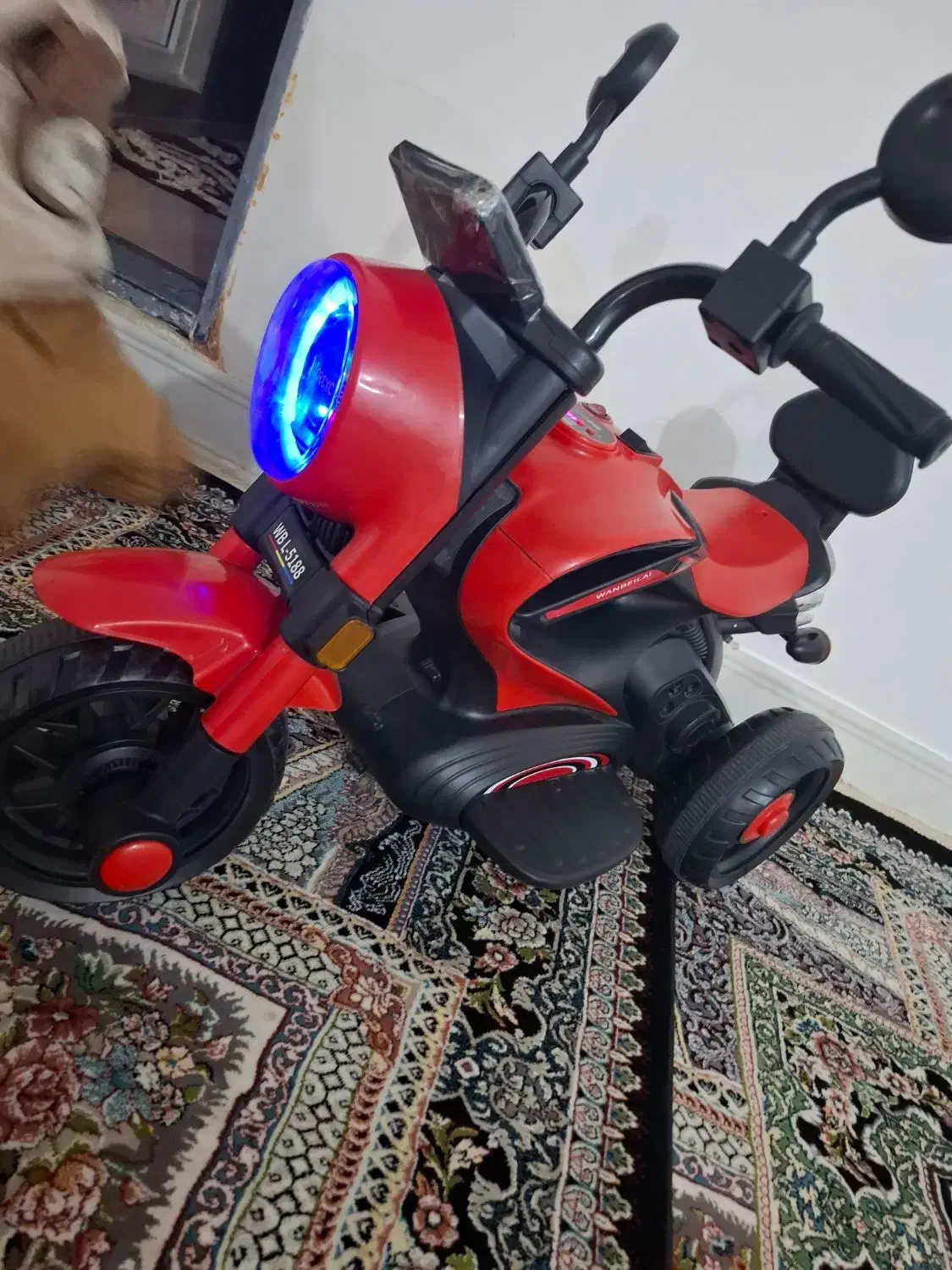 سه چرخ شارژی موزیکال دار|دوچرخه، اسکیت، اسکوتر|نورآباد, |دیوار