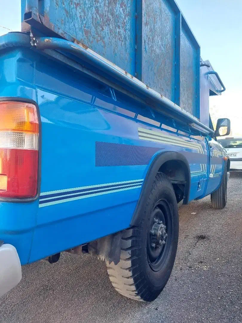 نیسان دیزلی مدل ۴۰۲|خودرو سواری و وانت|ملکشاهی, |دیوار