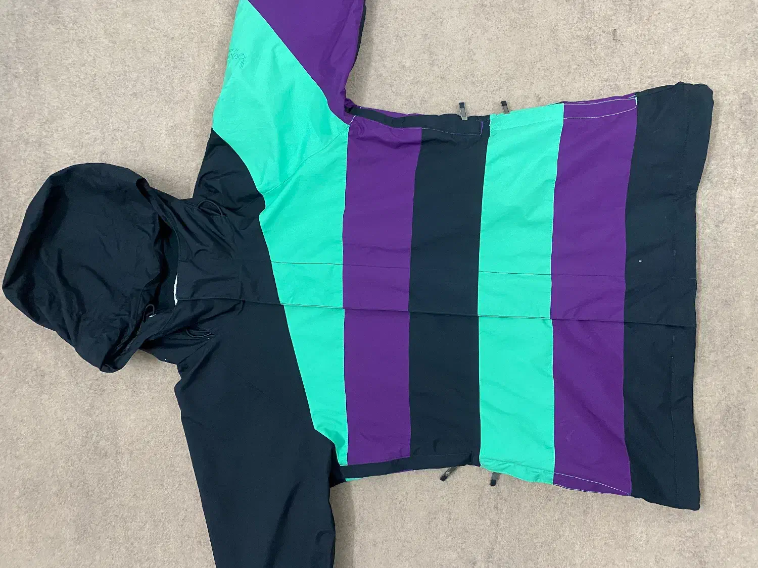 کاپشن گورتکس کوهنوردی|کوهنوردی و کمپینگ|مشهد, انقلاب|دیوار