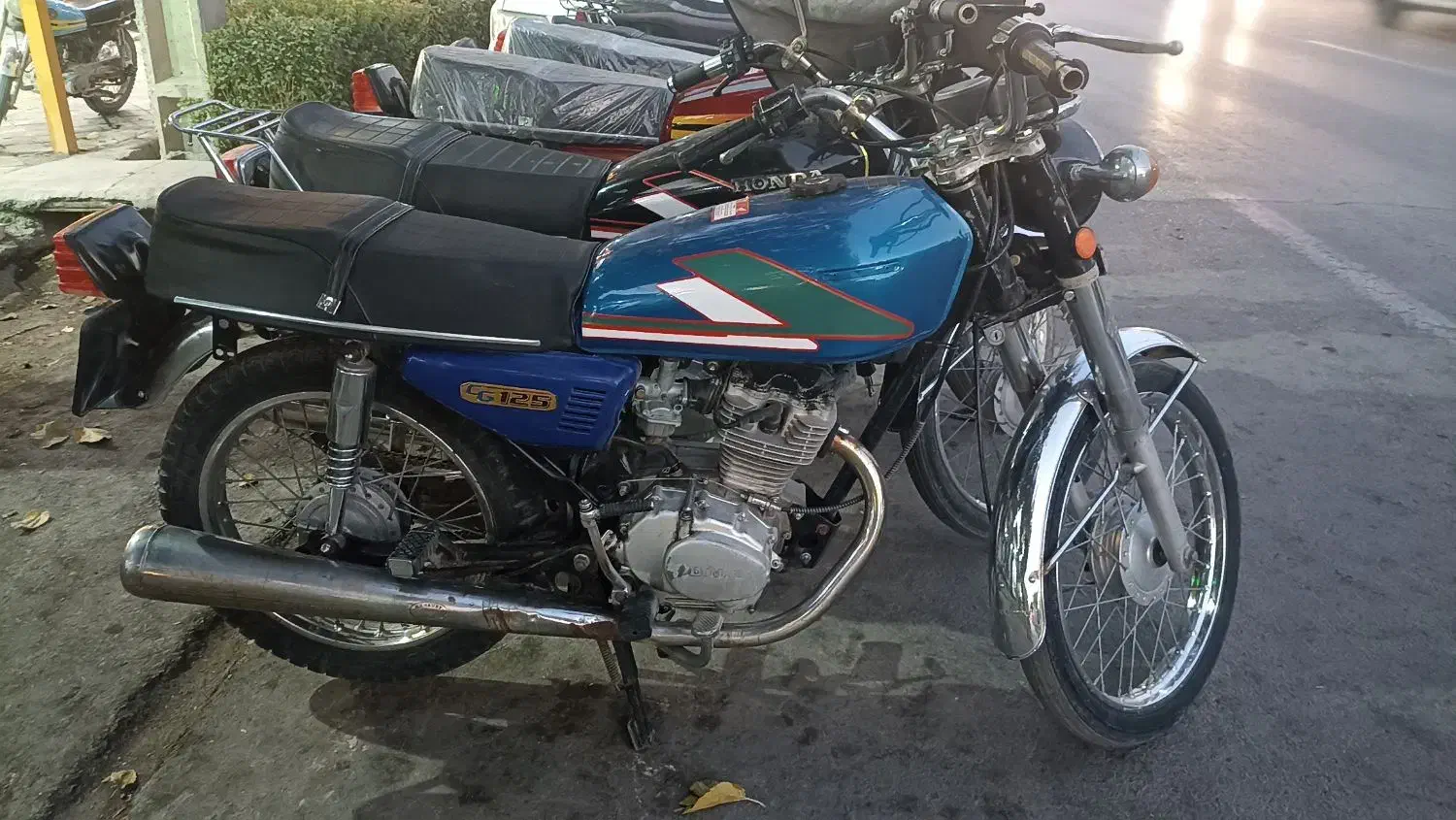 ۸۷ملی مدارکدار|موتورسیکلت|خمینی‌شهر, |دیوار