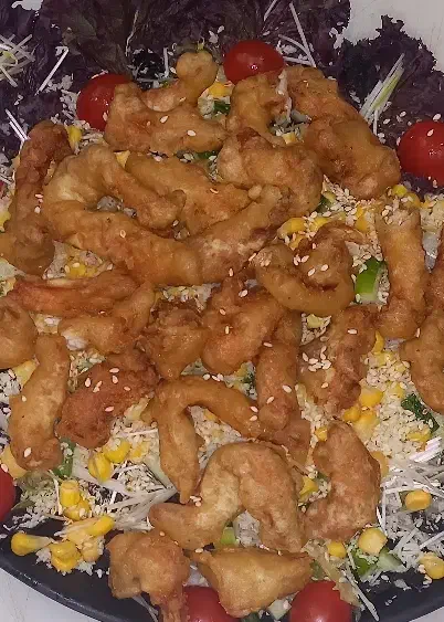 نیروی کارگر ساده اقا یا خانم.صندوق دار خانم و...|استخدام خدمات فروشگاه و رستوران|شیراز, عفیفآباد|دیوار