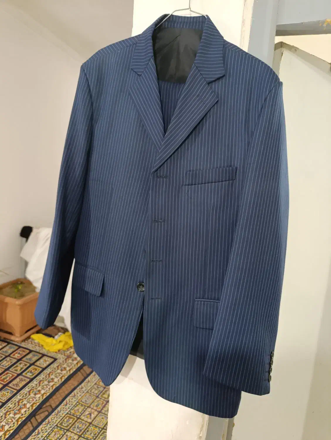 کت و شلوار|لباس|مهاباد (آذربایجان غربی), |دیوار