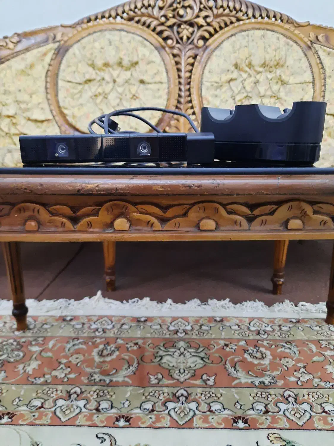 دوربین و پایه شارژ ps4 در حد نو|کنسول، بازی ویدئویی و آنلاین|کرج, کارخانه قند|دیوار