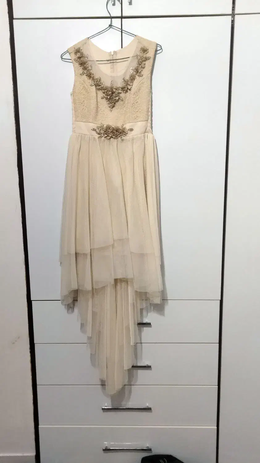 لباس مجلسی (سارافون)|لباس|خاوه, |دیوار