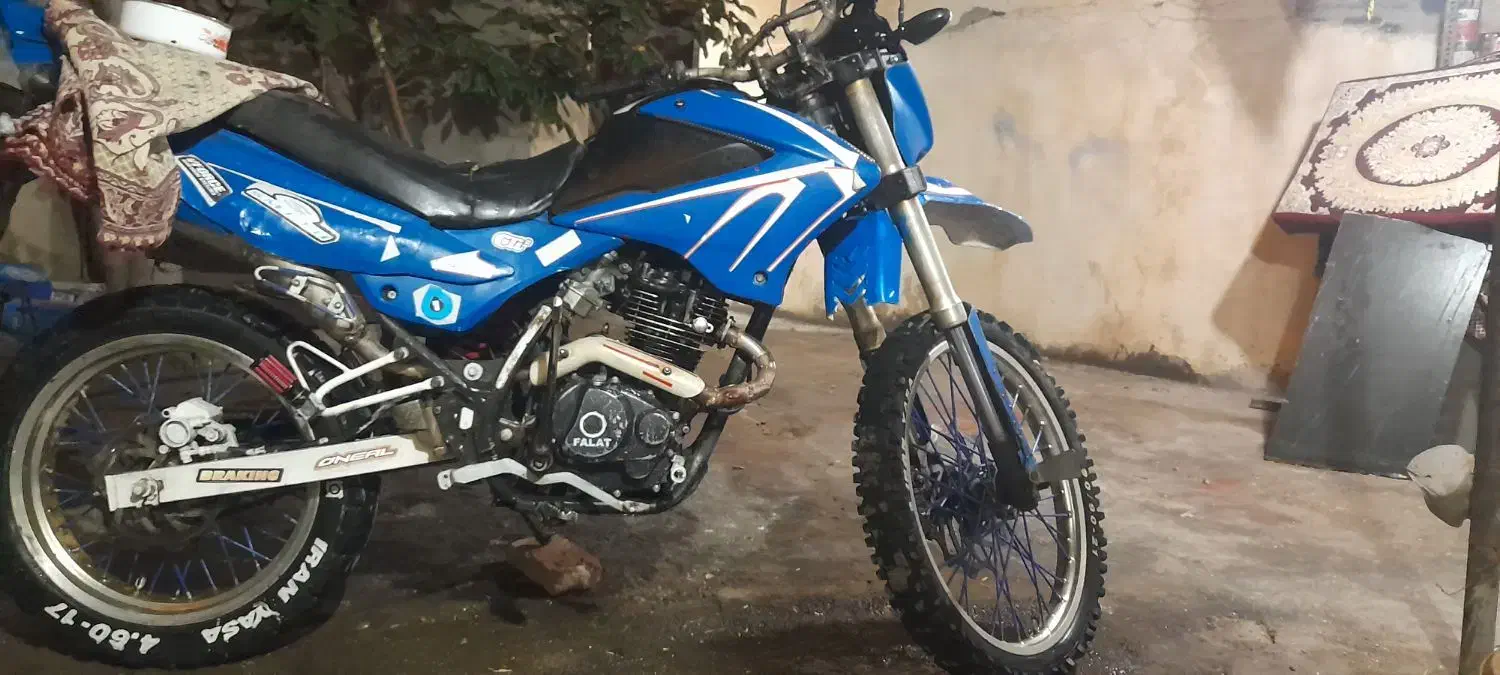 تریل فلات ۲۰۰ سی سی|موتورسیکلت|هرسین, |دیوار