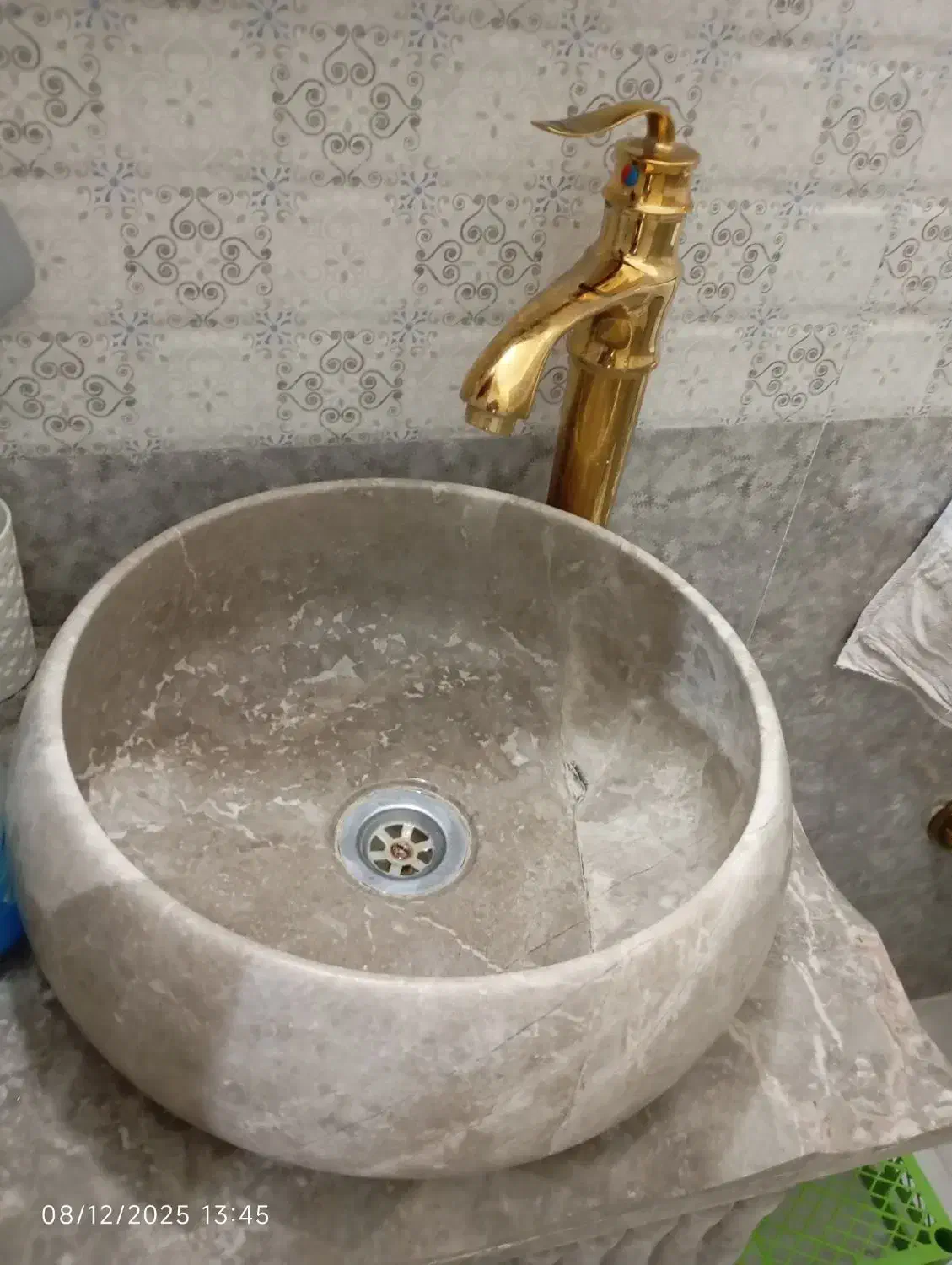 روشویی ب همراه شیر|لوازم سرویس بهداشتی|پاکدشت, پاکدشت (مامازند)|دیوار