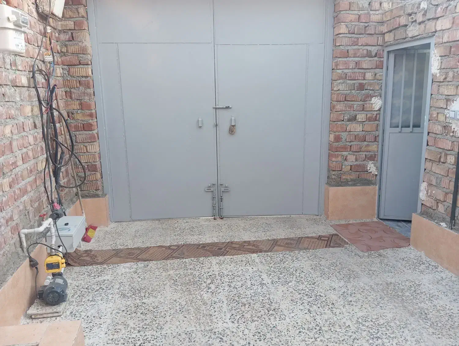 آپارتمان سه خوابه اجاره ای|اجارهٔ آپارتمان|ایرانشهر, |دیوار