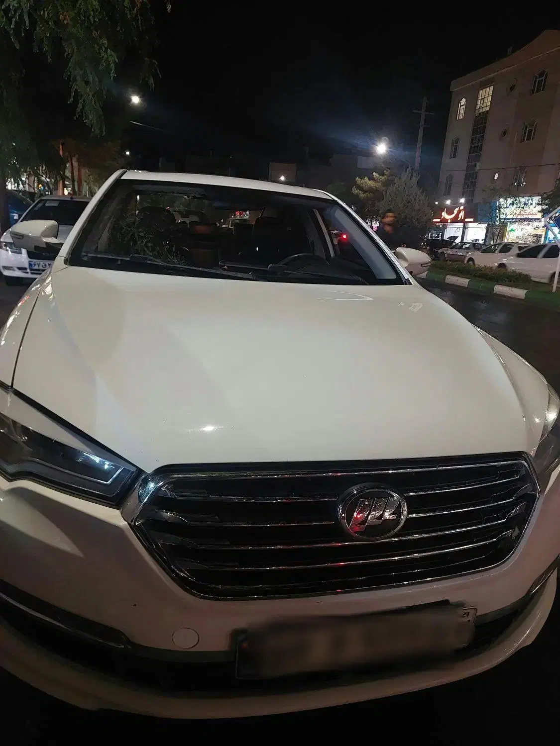لیفان 820 موتور ۲۴۰۰ گیربکس at زیبا ومرتب|خودرو سواری و وانت|مشهد, شهرک رازی (شهرک غرب)|دیوار