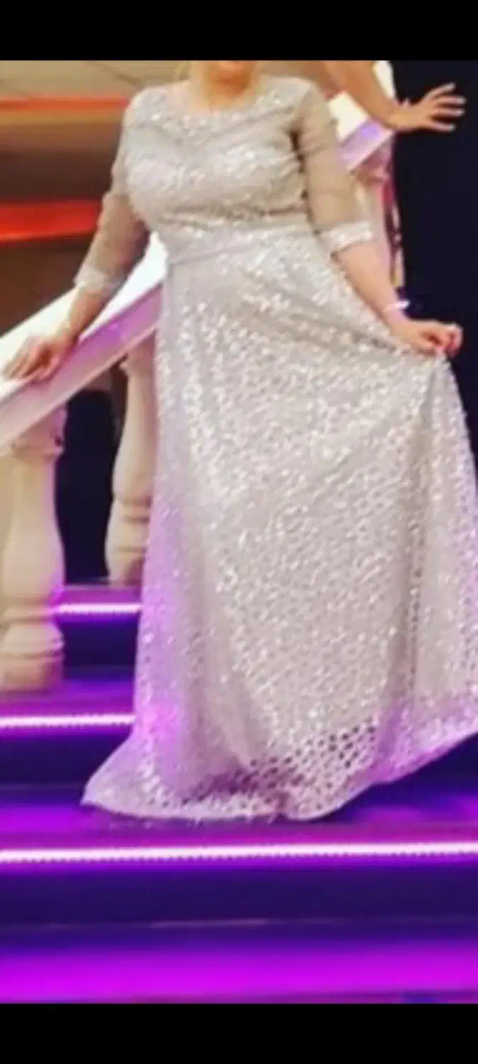 فروش فوری لباس مجلسی سایز۴۴|لباس|بندر انزلی, معلم|دیوار