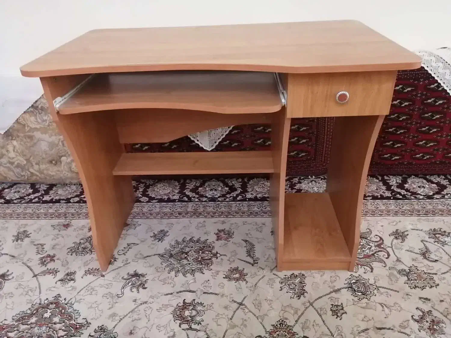 میز کامپیوتر|میز تحریر و کامپیوتر|بیرجند, |دیوار