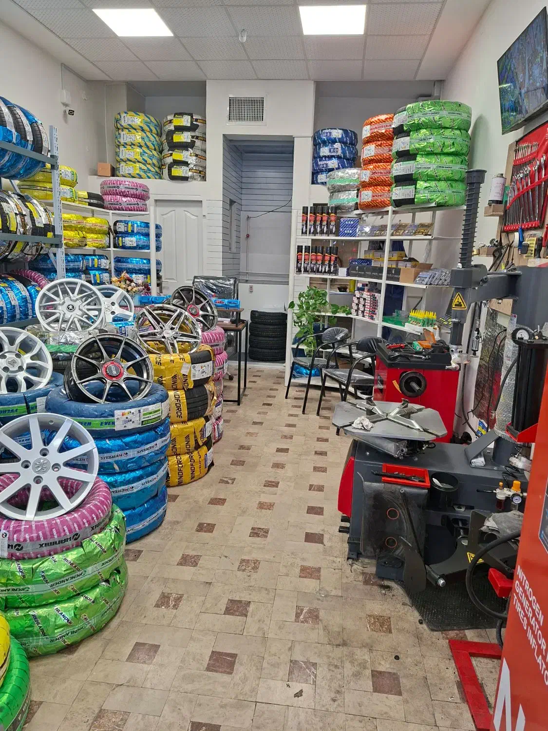 رینگ و لاستیک سیروان.|قطعات یدکی و لوازم جانبی|شاهین‌شهر, سعدی شمالی|دیوار