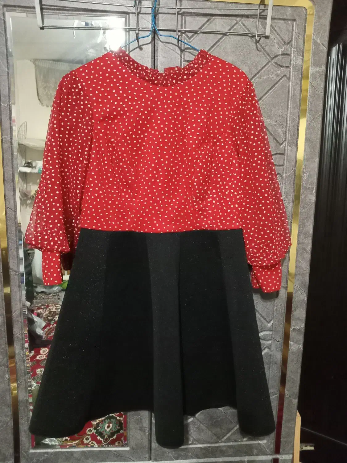 لباس مجلسی|لباس|مشهد, شهید علی محمدی|دیوار