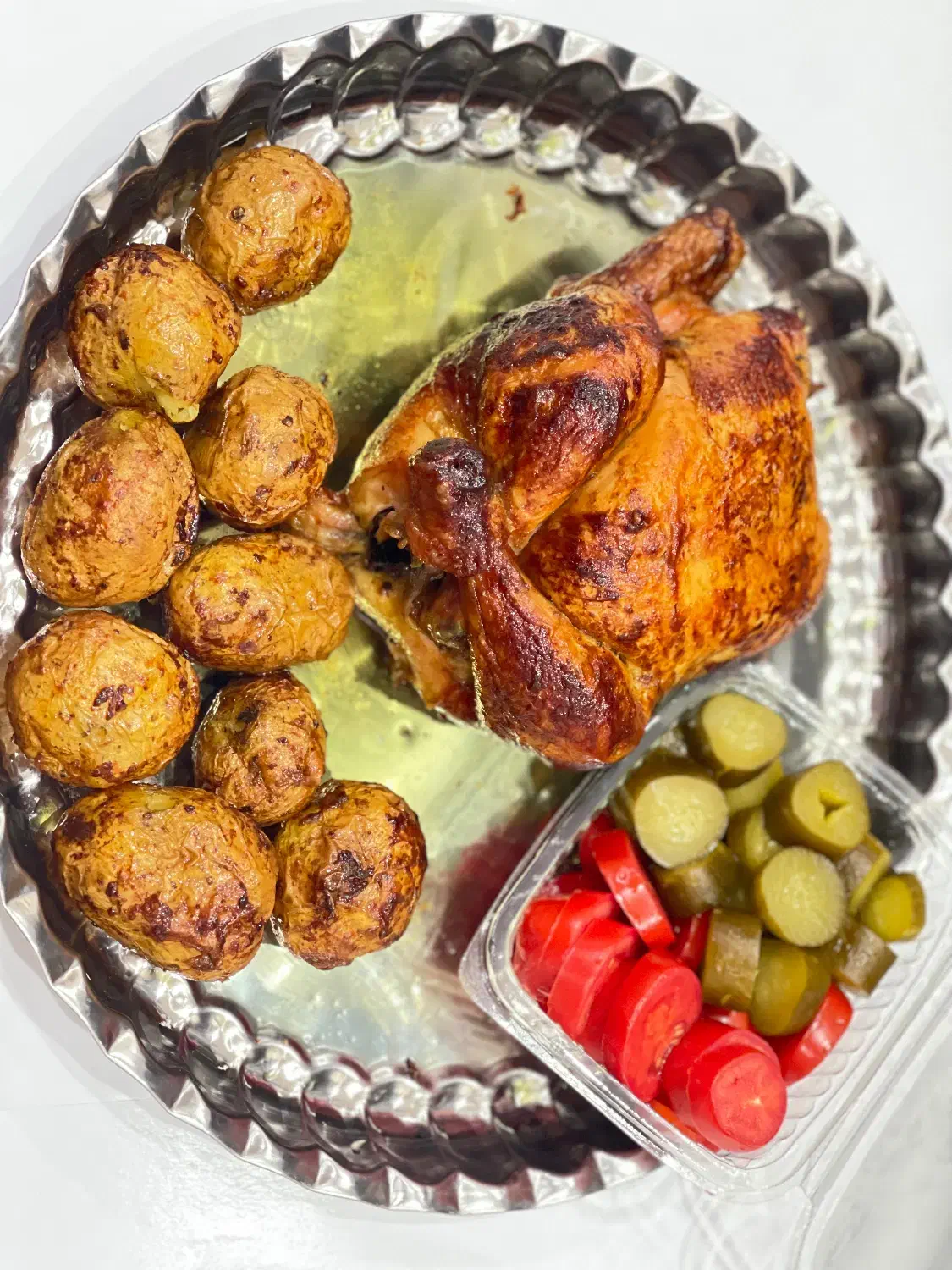 کارگر ماهر و نیمه ماهر|استخدام خدمات فروشگاه و رستوران|تهران, دریا|دیوار