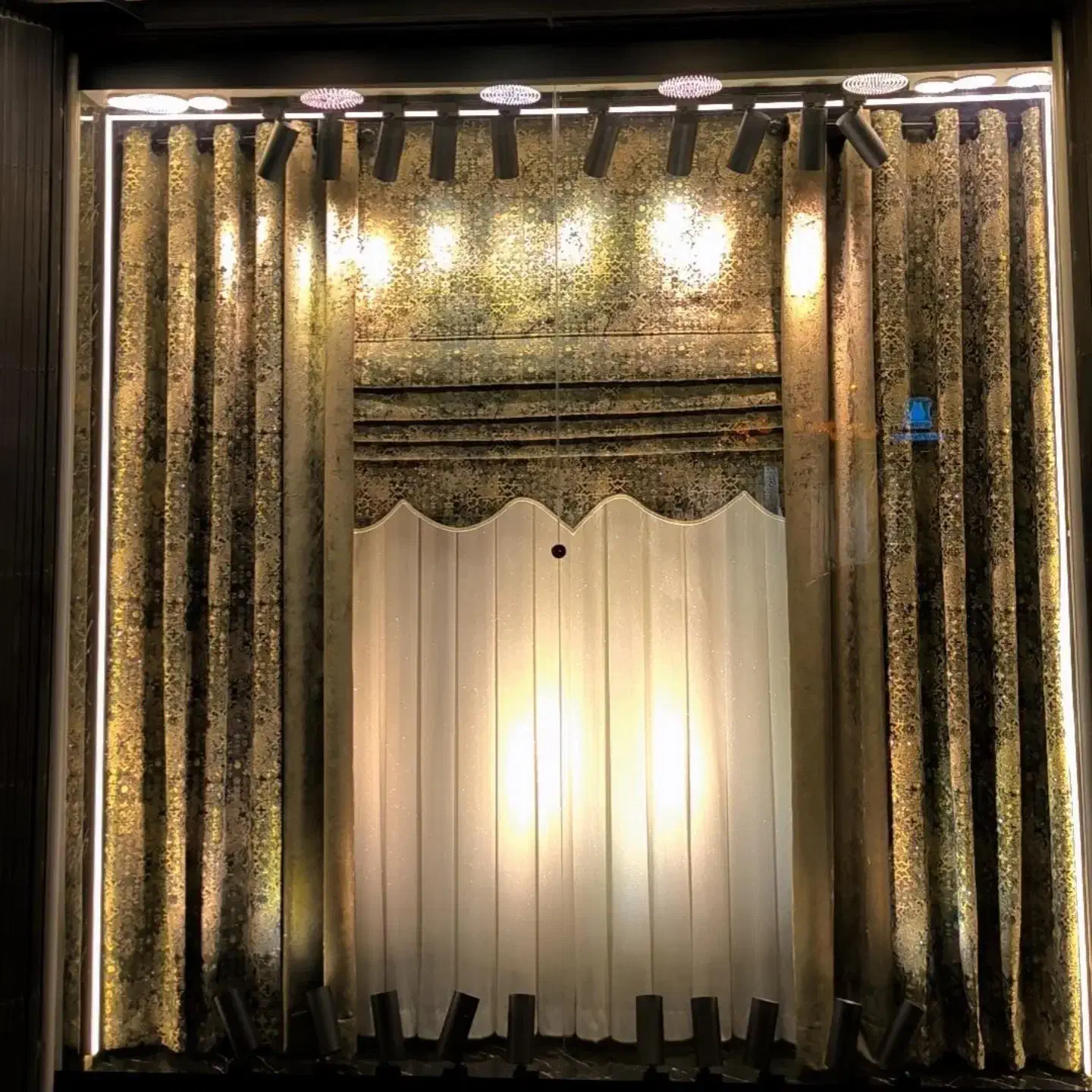 پرده آرشا|پرده، رانر، رومیزی|قم, زاد|دیوار